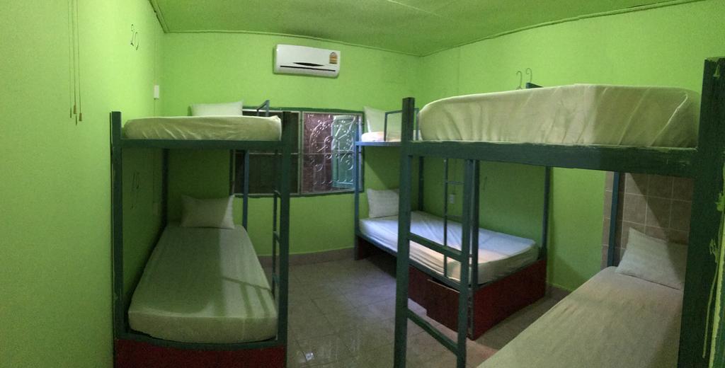 Real Vang Vieng Backpacker Hostel المظهر الخارجي الصورة