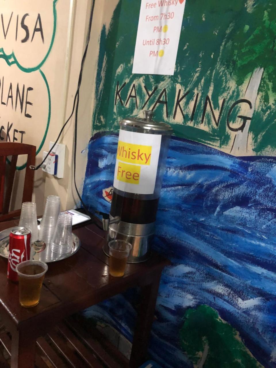 Real Vang Vieng Backpacker Hostel المظهر الخارجي الصورة