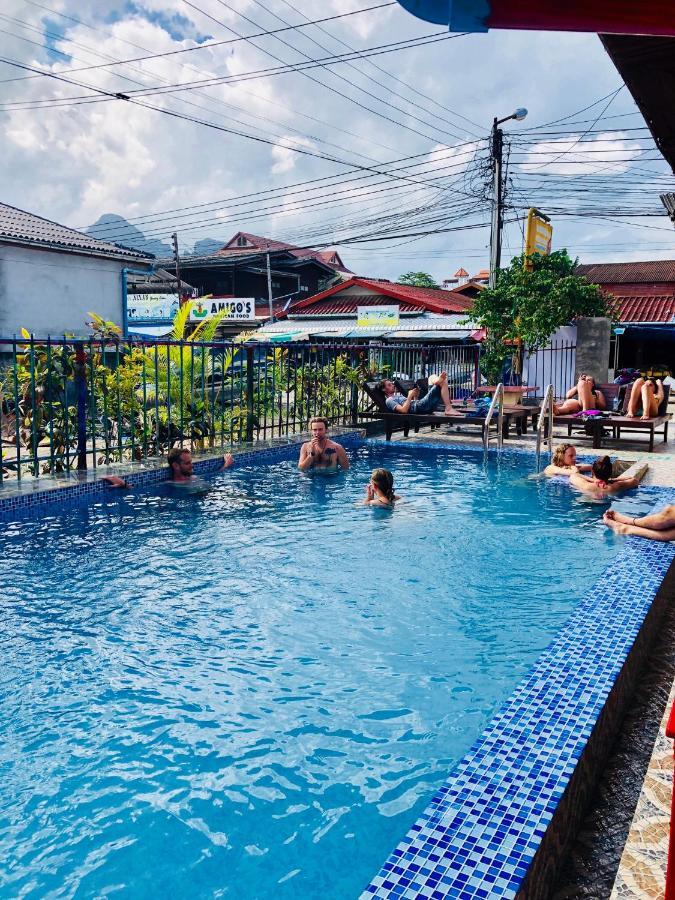 Real Vang Vieng Backpacker Hostel المظهر الخارجي الصورة