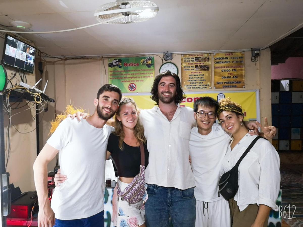 Real Vang Vieng Backpacker Hostel المظهر الخارجي الصورة