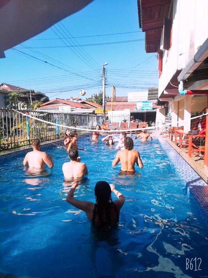Real Vang Vieng Backpacker Hostel المظهر الخارجي الصورة