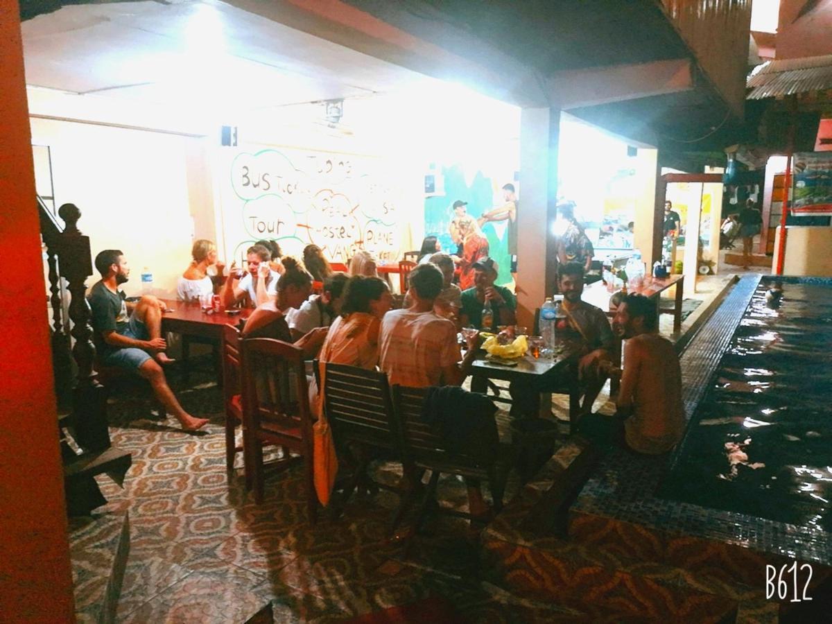 Real Vang Vieng Backpacker Hostel المظهر الخارجي الصورة